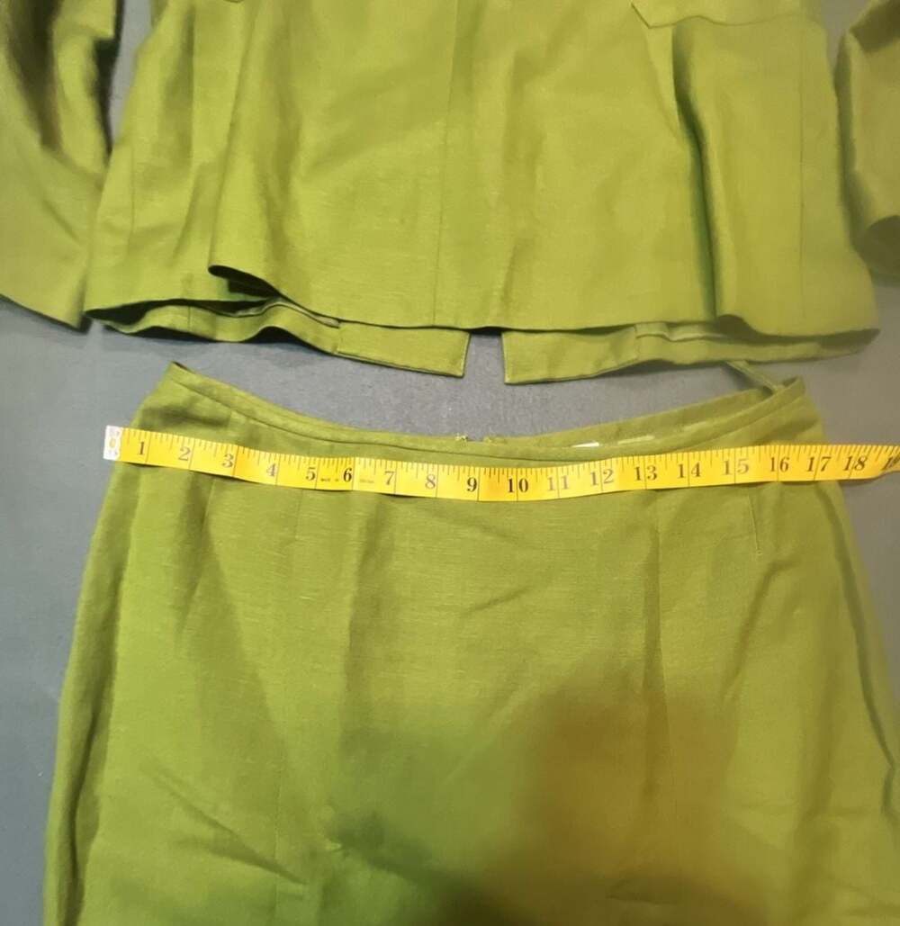 Le Suit Petite Women's 10P Lime Green Linen Blend Blazer and Skirt Suit Set - Picture 12 of 16